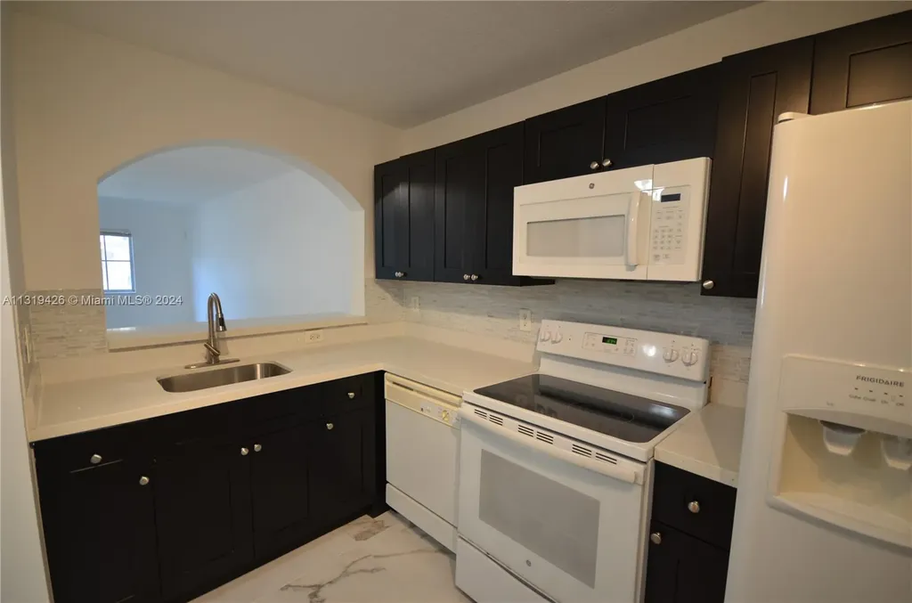 1241 SE 29th Street Homestead FL 33035
