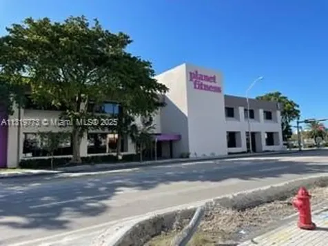 900 NE 125th Street North Miami FL 33161