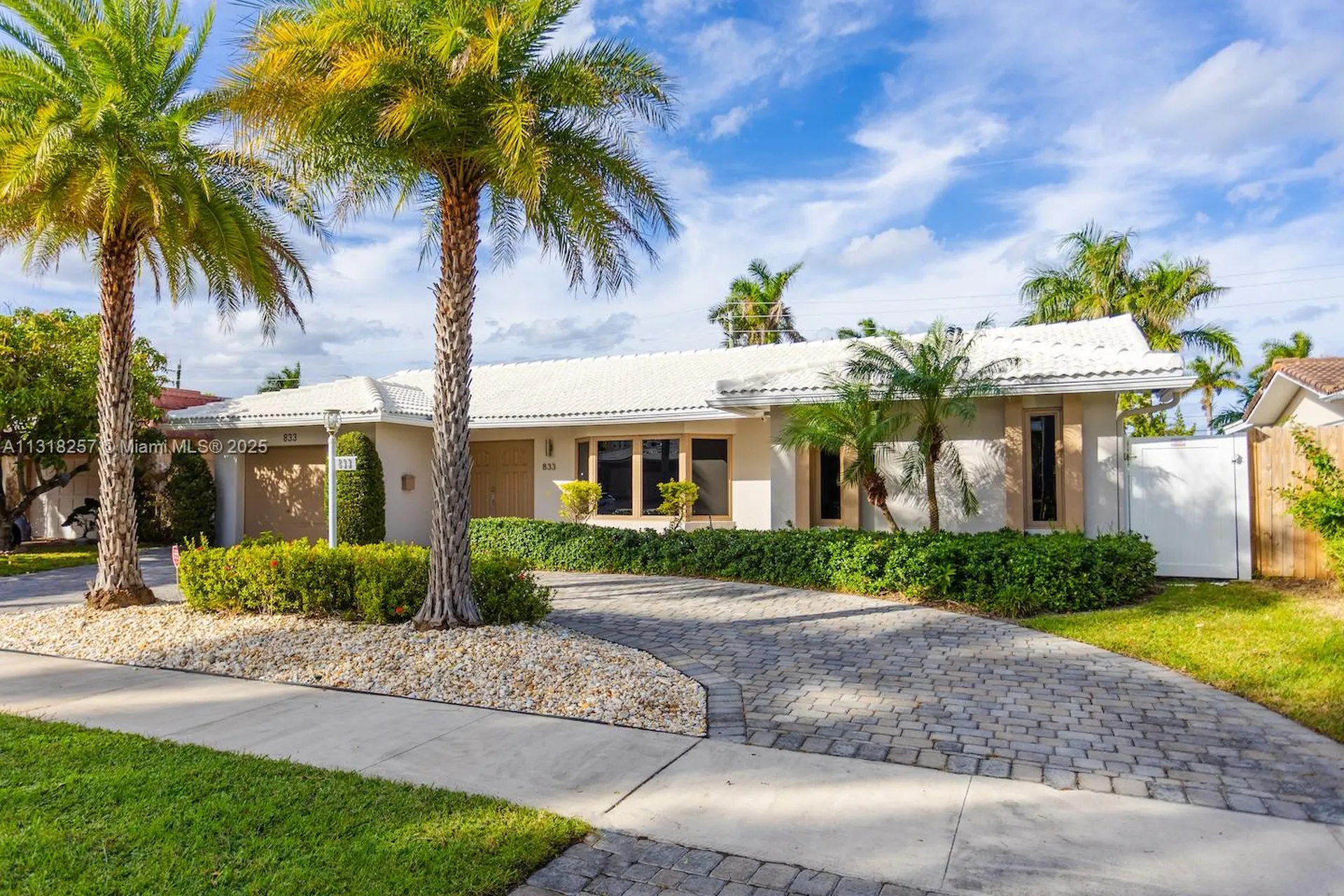 833 Washington Street Hollywood FL 33019