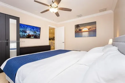 833 Washington Street Hollywood FL 33019