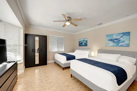 825 Harrison Street Hollywood FL 33019