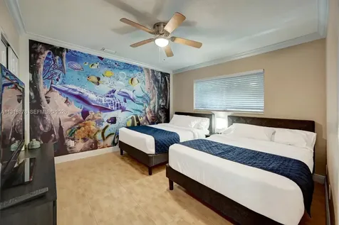 825 Harrison Street Hollywood FL 33019