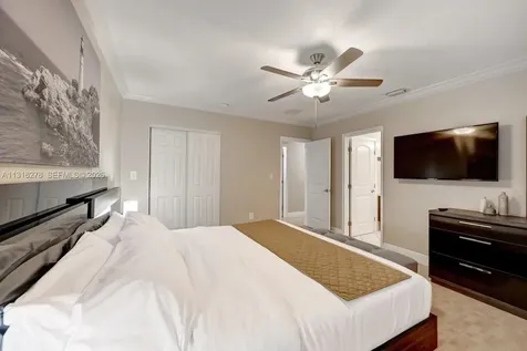 825 Harrison Street Hollywood FL 33019