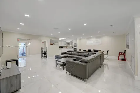 1311 Rodman Street Hollywood FL 33019