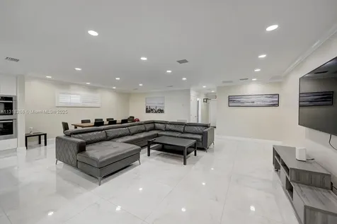 1311 Rodman Street Hollywood FL 33019