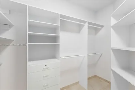 300 S Pointe Drive Miami Beach FL 33139