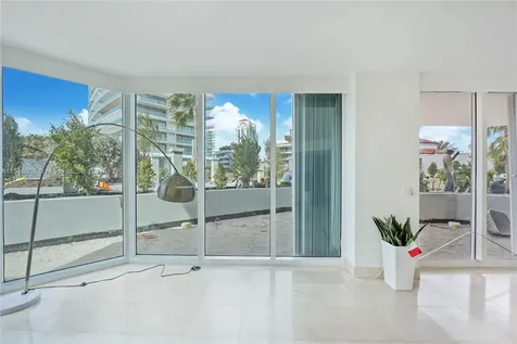 300 S Pointe Drive Miami Beach FL 33139