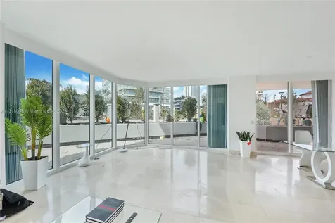 300 S Pointe Drive Miami Beach FL 33139