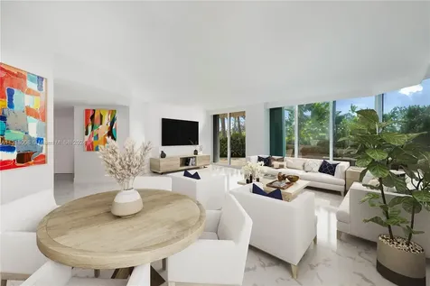 300 S Pointe Drive Miami Beach FL 33139