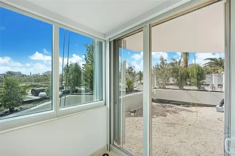 300 S Pointe Drive Miami Beach FL 33139