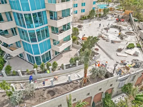 300 S Pointe Drive Miami Beach FL 33139
