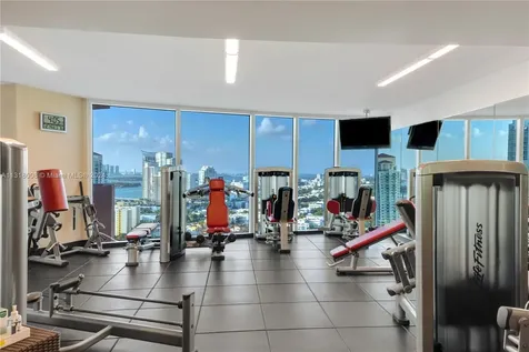 300 S Pointe Drive Miami Beach FL 33139