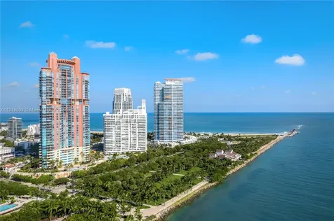 300 S Pointe Drive Miami Beach FL 33139