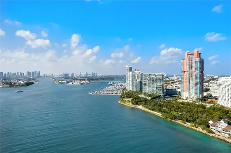 300 S Pointe Drive Miami Beach FL 33139