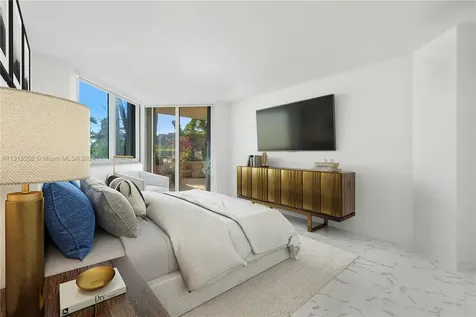 300 S Pointe Drive Miami Beach FL 33139