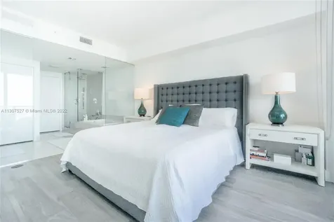 650 NE 32nd Street Miami FL 33137