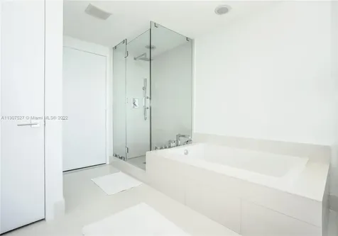 650 NE 32nd Street Miami FL 33137