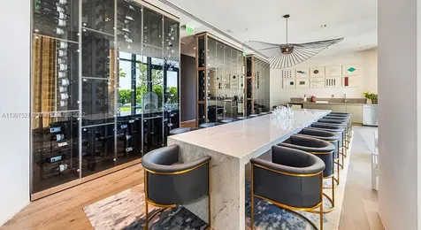 650 NE 32nd Street Miami FL 33137