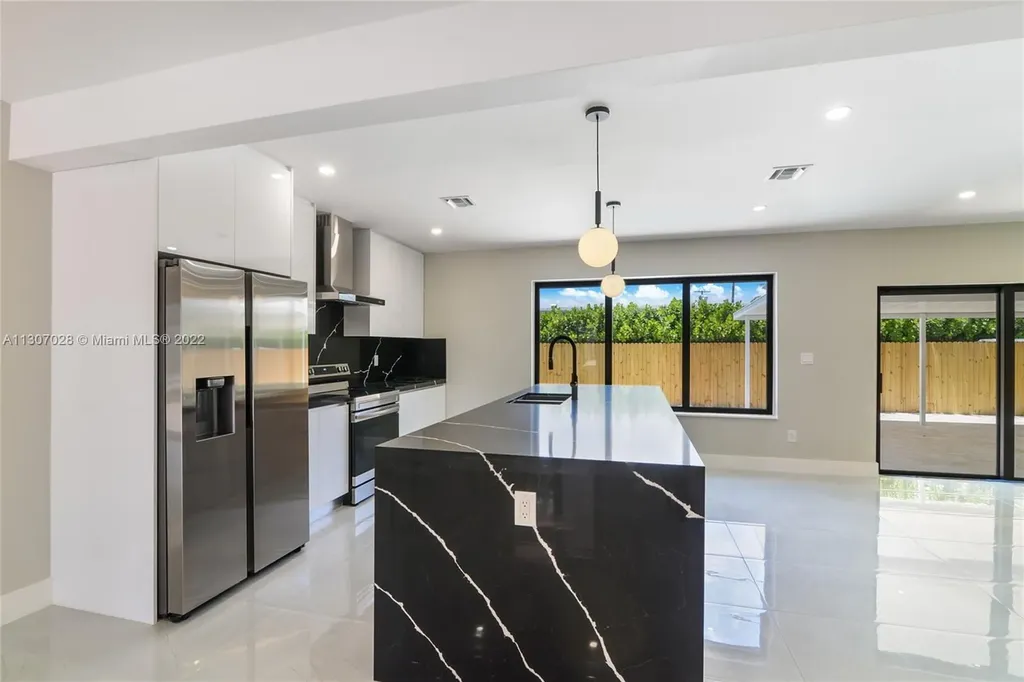19620 NE 19th Avenue Miami FL 33179