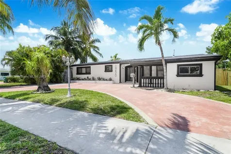 19620 NE 19th Avenue Miami FL 33179