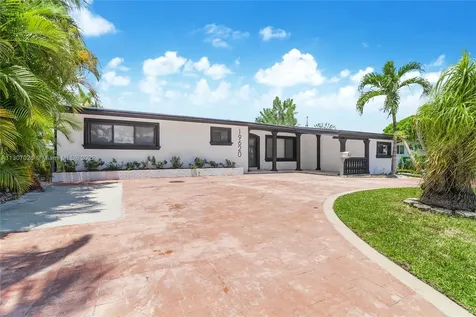 19620 NE 19th Avenue Miami FL 33179