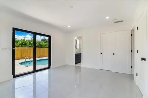 19620 NE 19th Avenue Miami FL 33179