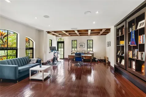 6864 SW 68th Street South Miami FL 33143
