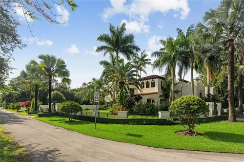 6864 SW 68th Street South Miami FL 33143