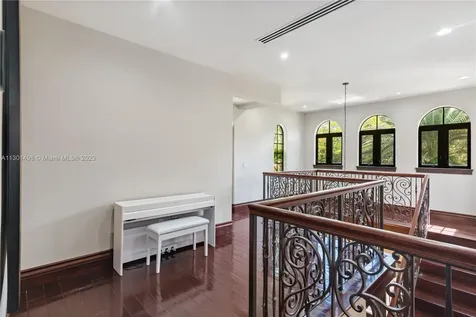 6864 SW 68th Street South Miami FL 33143
