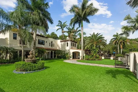 6864 SW 68th Street South Miami FL 33143