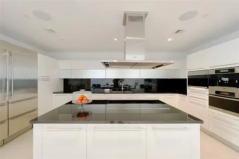 17121 Collins Avenue Sunny Isles Beach FL 33160