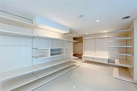 17121 Collins Avenue Sunny Isles Beach FL 33160