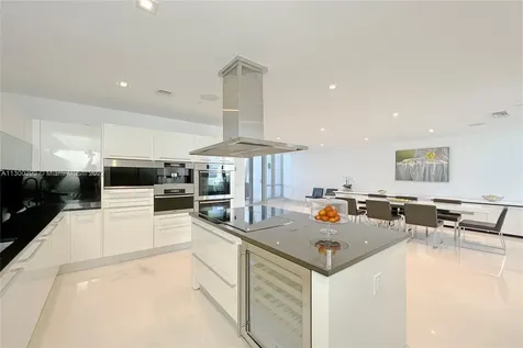 17121 Collins Avenue Sunny Isles Beach FL 33160