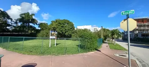 1425 Bay Road Miami Beach FL 33139