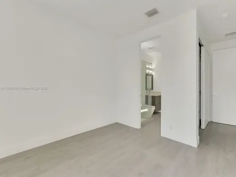 3118 Carter Street Miami FL 33133