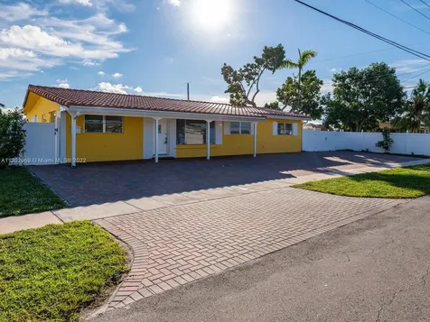 7490 Buchanan Street Hollywood FL 33024