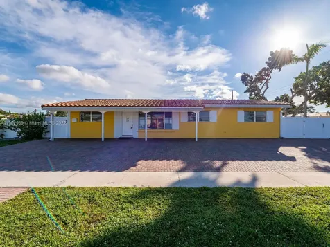 7490 Buchanan Street Hollywood FL 33024