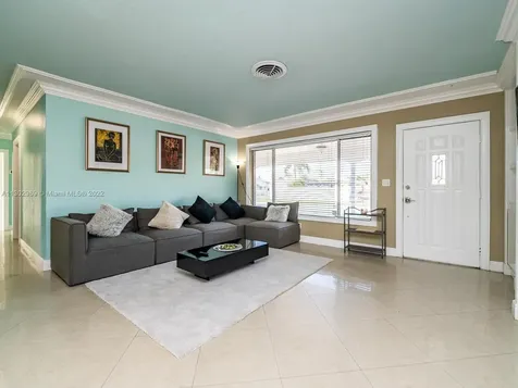 7490 Buchanan Street Hollywood FL 33024