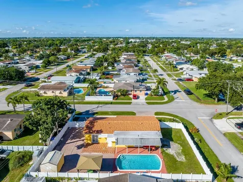 7490 Buchanan Street Hollywood FL 33024