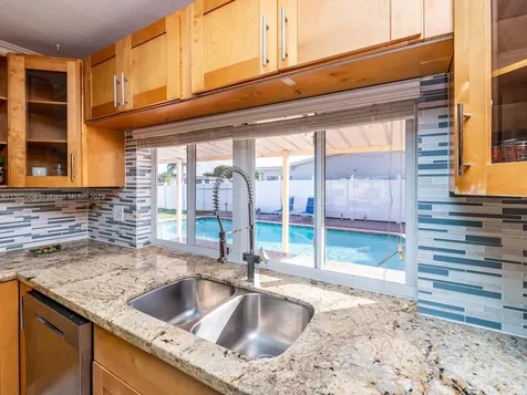 7490 Buchanan Street Hollywood FL 33024