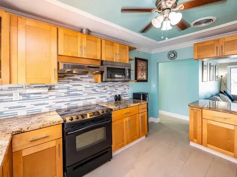 7490 Buchanan Street Hollywood FL 33024