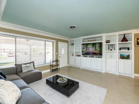 7490 Buchanan Street Hollywood FL 33024