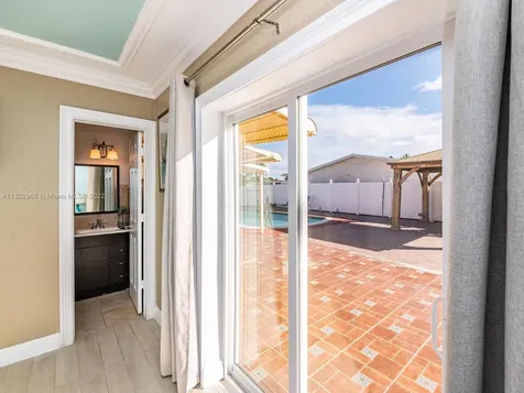 7490 Buchanan Street Hollywood FL 33024