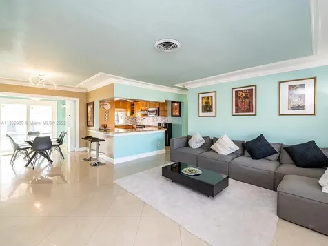 7490 Buchanan Street Hollywood FL 33024