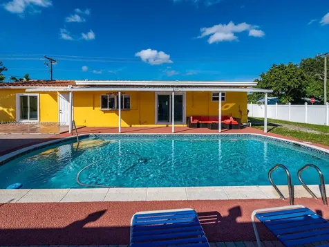 7490 Buchanan Street Hollywood FL 33024