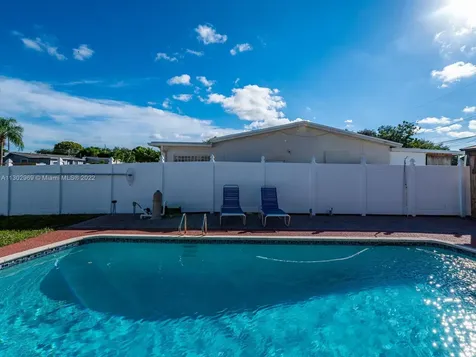 7490 Buchanan Street Hollywood FL 33024