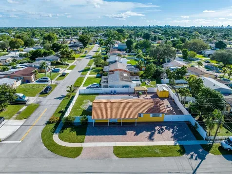 7490 Buchanan Street Hollywood FL 33024