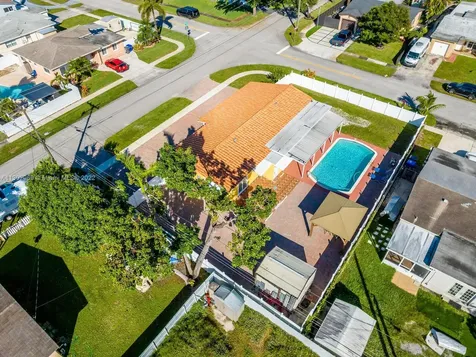 7490 Buchanan Street Hollywood FL 33024