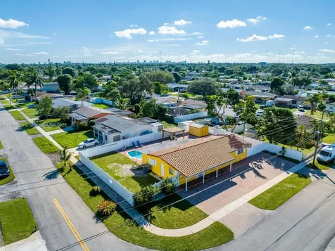 7490 Buchanan Street Hollywood FL 33024