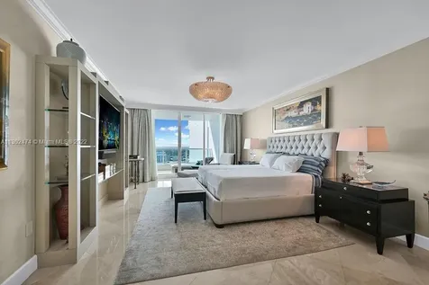3201 NE 183 Street Aventura FL 33160